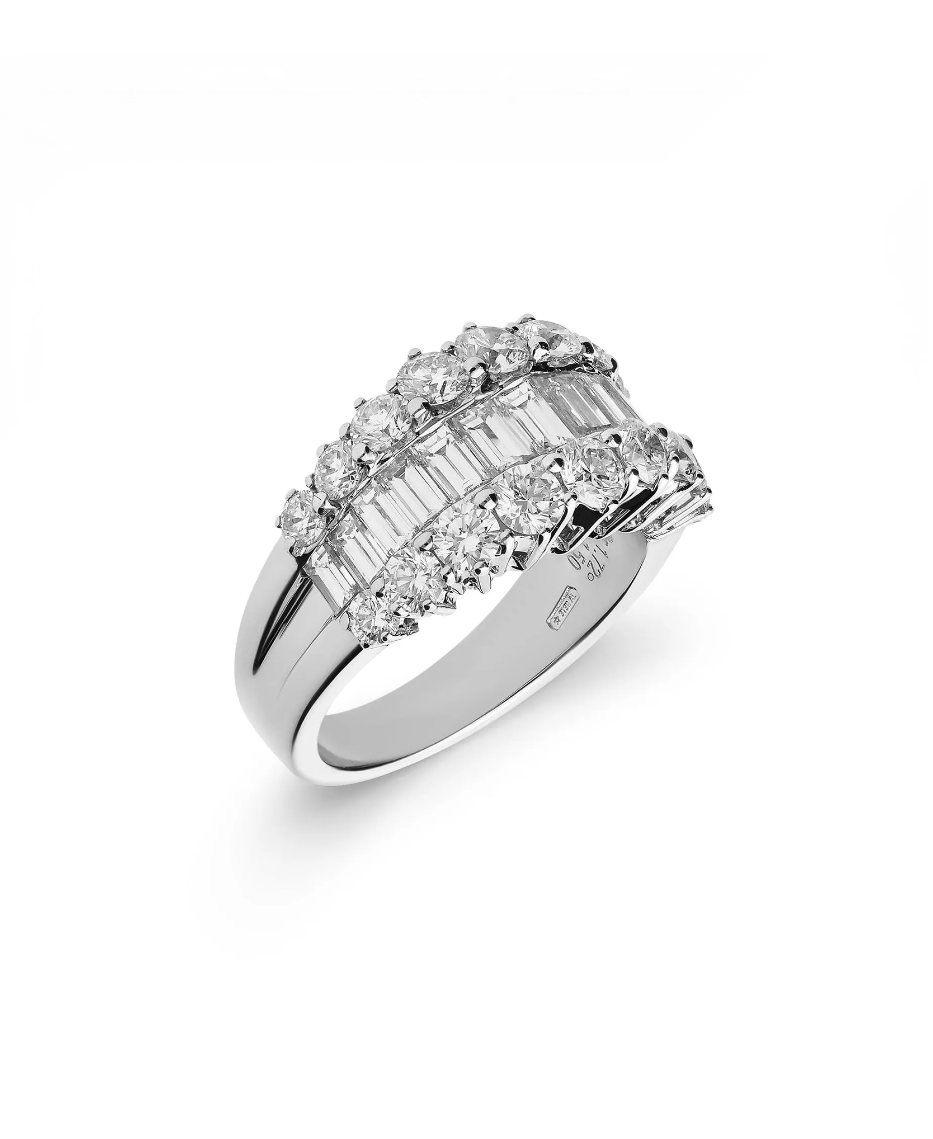 Anillo de Cóctel con Diamantes Baguette y Brillante 3,22 cts en Oro Blanco