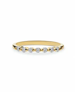Anillo Fino con 7 Diamantes en Oro Amarillo