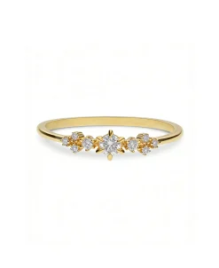 Anillo Fino con 9 Diamantes en Oro Amarillo
