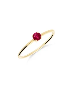 Anillo Fino con Rubí en Oro Amarillo