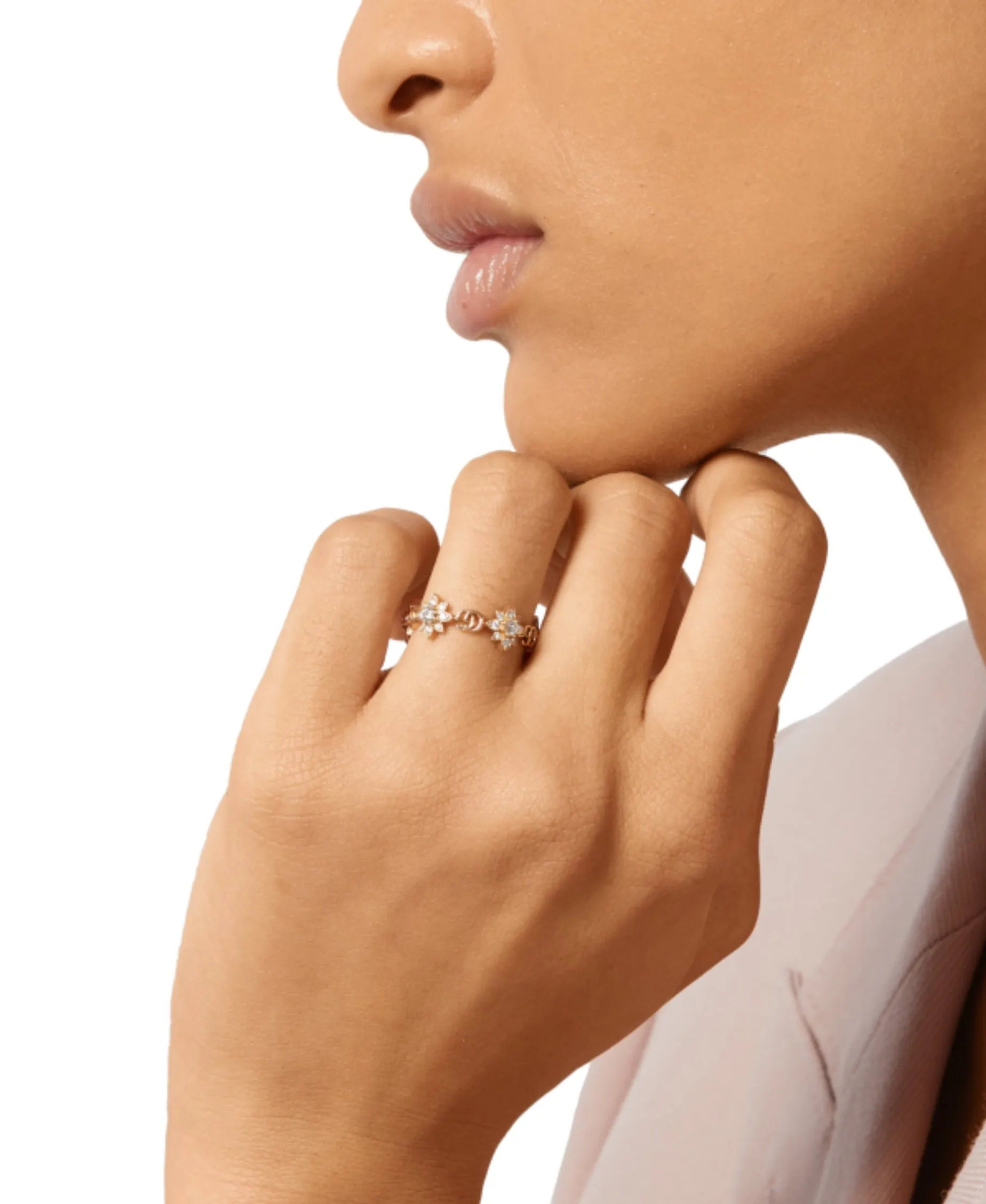 Anillo Gucci Flora Oro Rosa y Diamantes | YBC702391001013