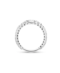 Anillo Media Alianza con Diamante Oval 0,30 cts y 24 Diamantes Talla Brillante en Oro Blanco