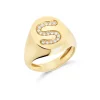 Anillo Sello con Inicial S y Diamantes en Oro Amarillo
