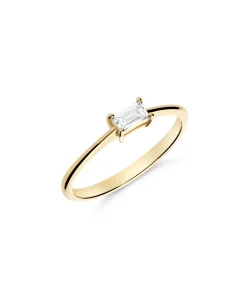 Anillo Solitario con Diamante Talla Baguette de Oro Amarillo