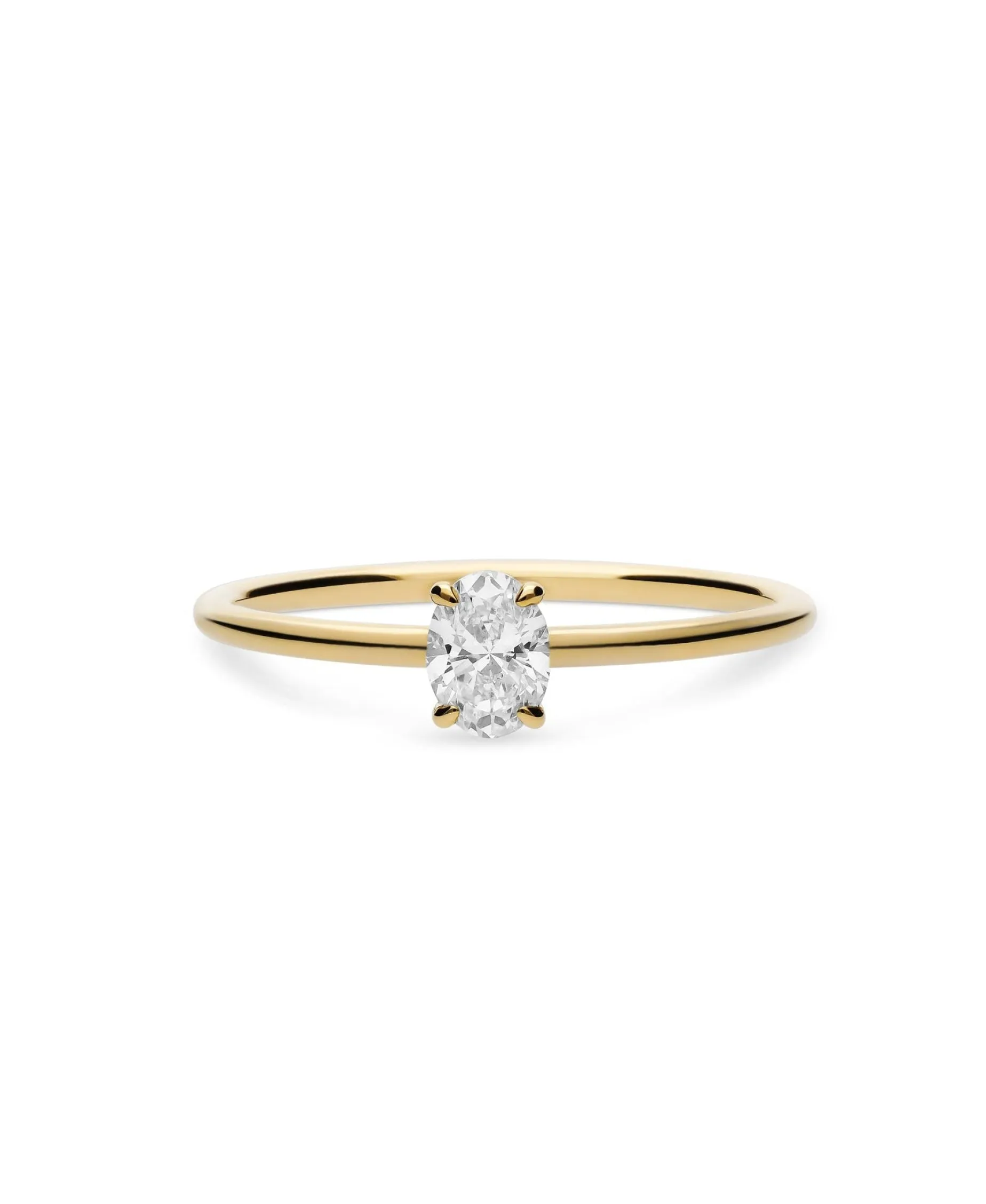 Anillo Solitario con Diamante Oval 0,31 cts en Oro Amarillo