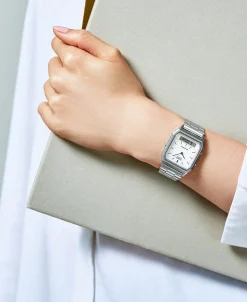 Casio Vintage Eddy Blanco 38 mm | AQ-230A-7DMQ