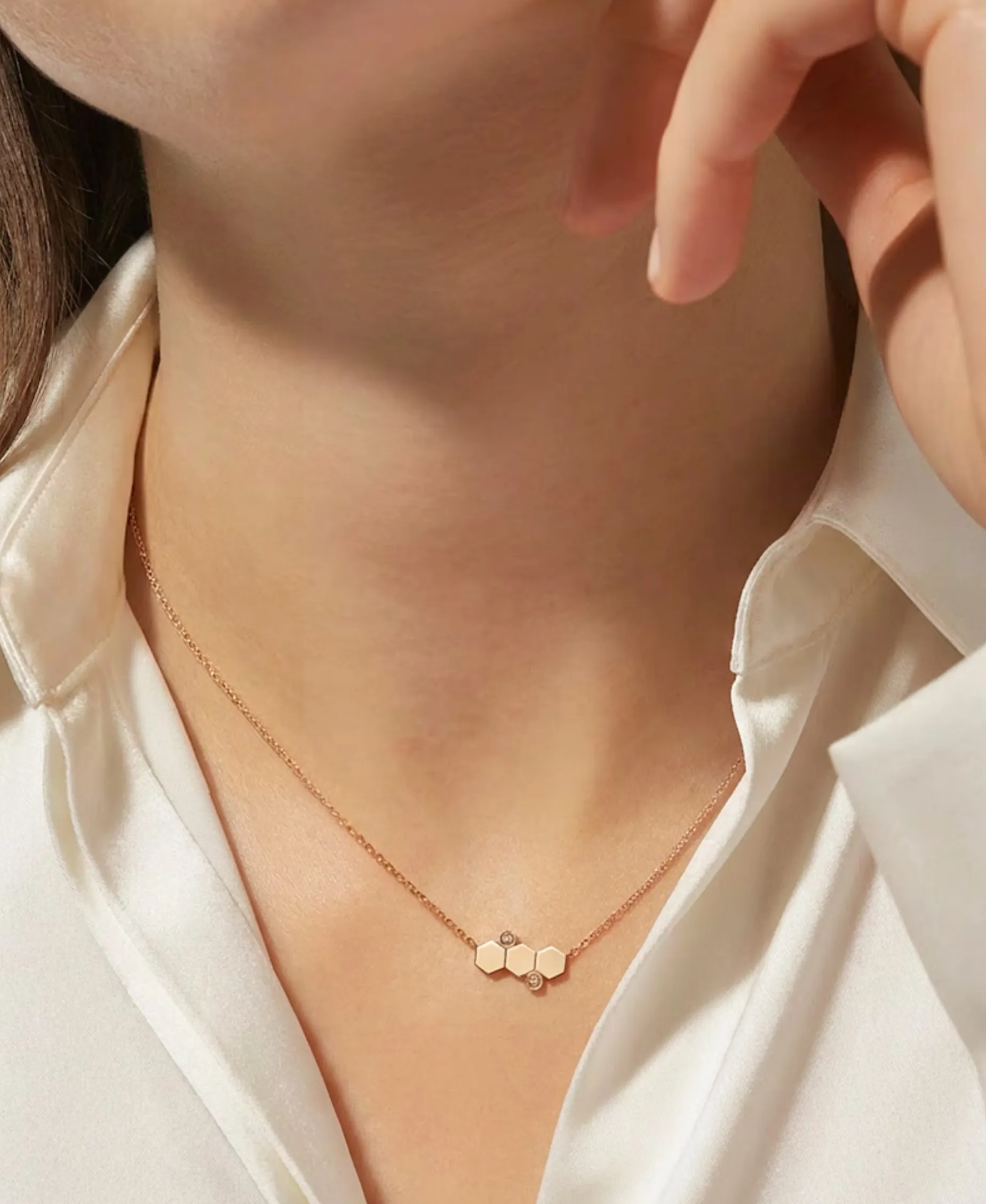 Colgante Bee de Chaumet Oro Rosa 18K y Diamantes | 085972