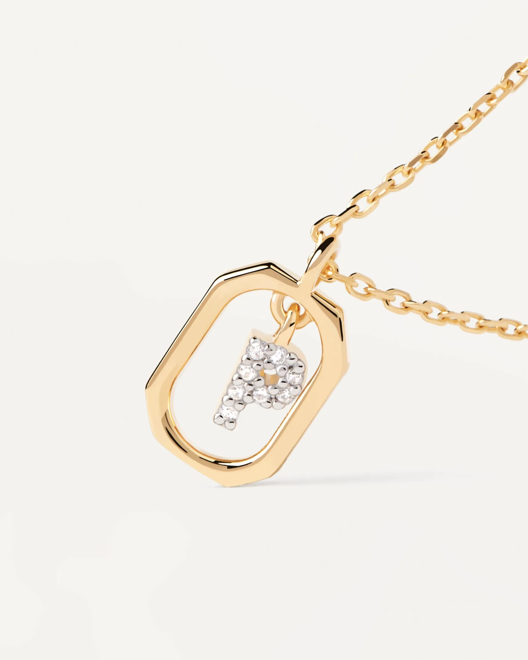 Collar PDPAOLA Mini Letter P Plata Baño Oro | CO01-527-U