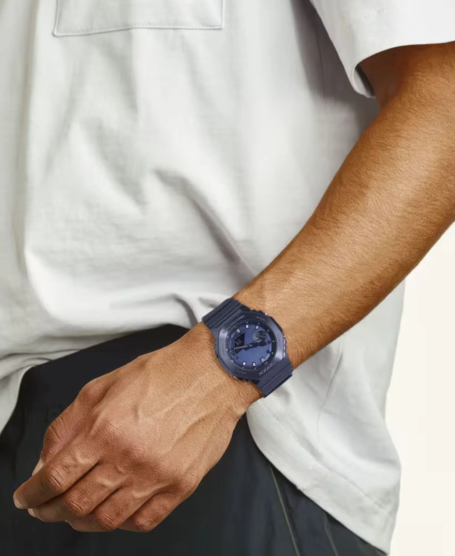 G-Shock analógico-digital 49.3 × 44.4 mm | GM-2100N-2A
