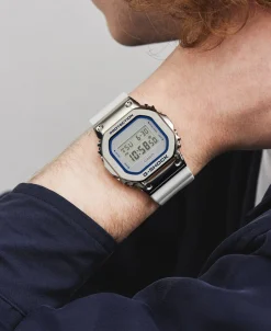 G-Shock GM Digital Blanco Acero 43,2 mm | GM-5600LC-7