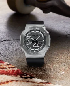 G-Shock Metal Plata GM 44,4 mm | GM-2100-1AER