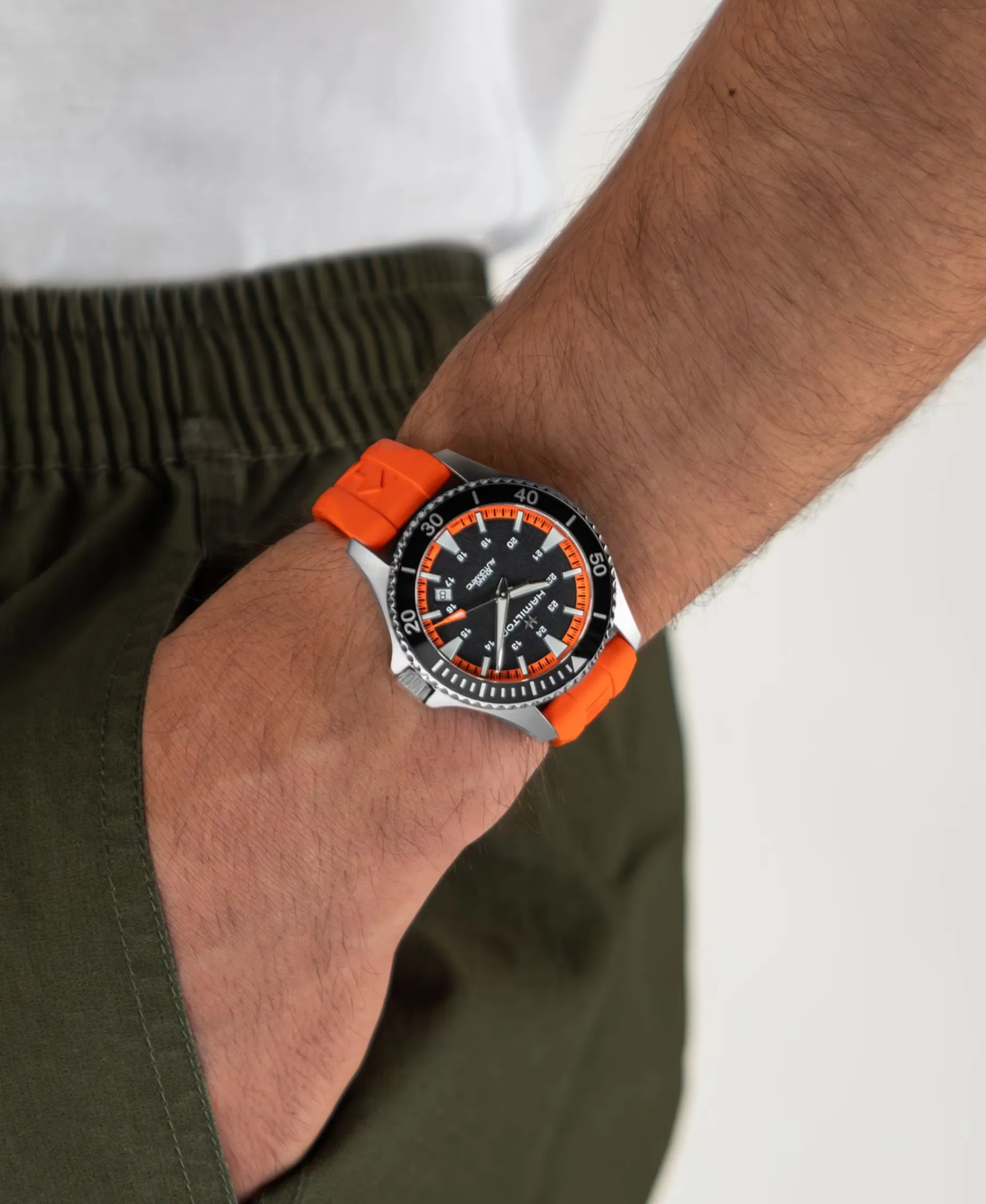 Hamilton Khaki Navy Scuba Automático 40 mm | H82395331