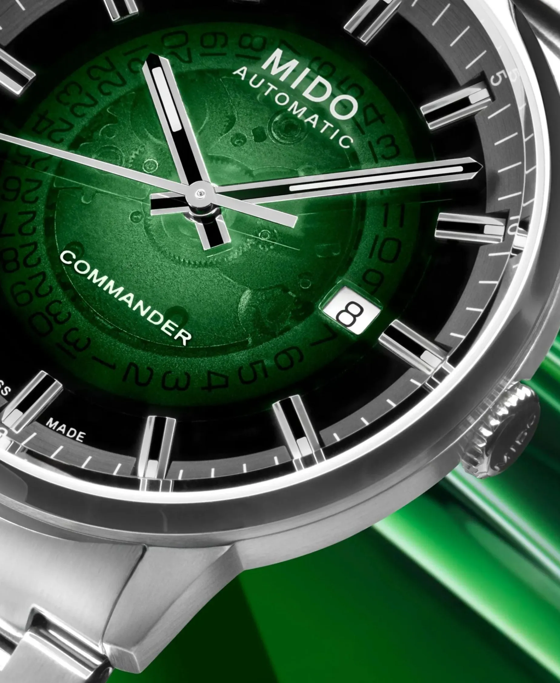 MIDO Commander Gradient Automático Verde Acero 40 mm | M021.407.11.411.03