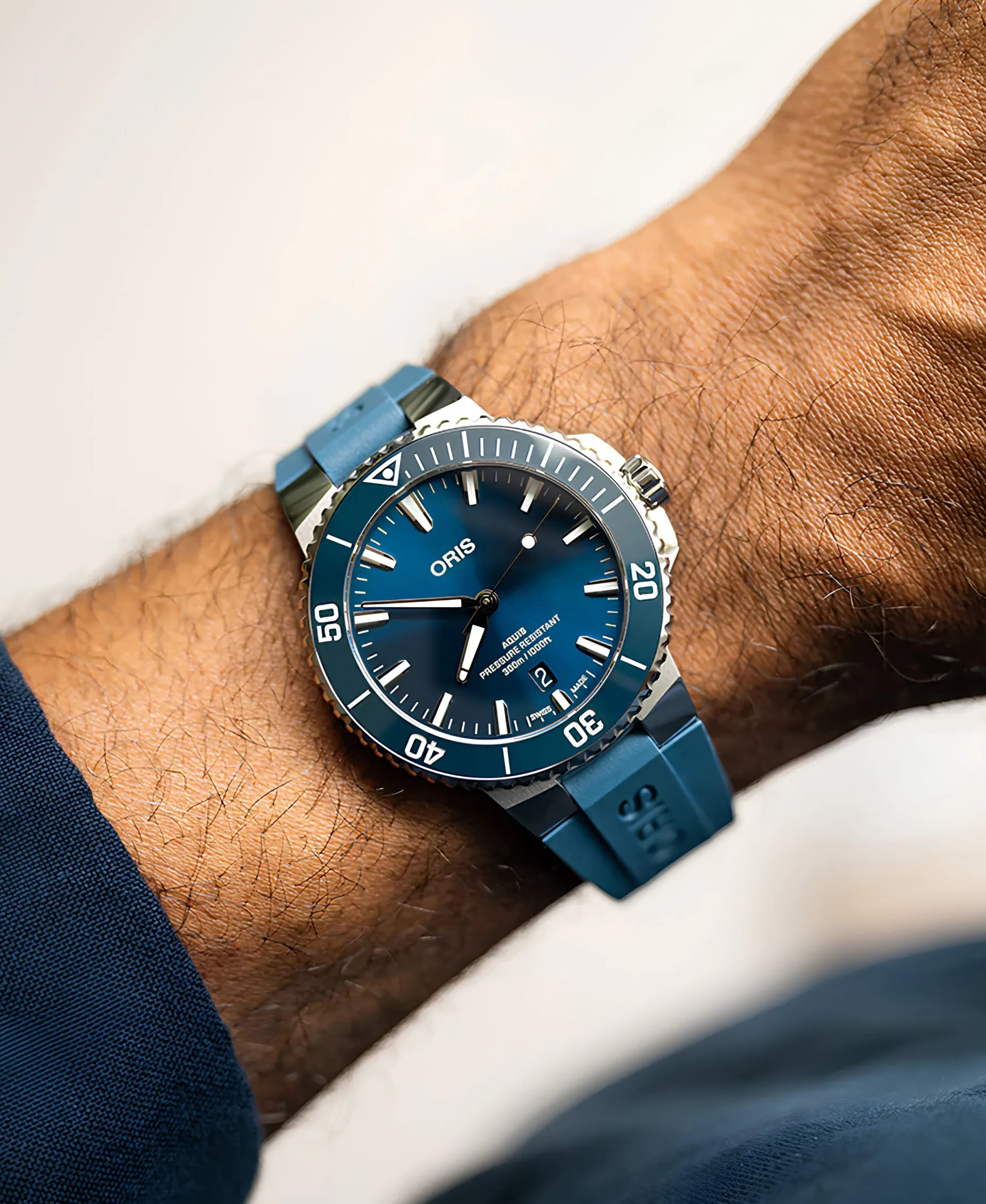 ORIS Aquis Date Azul Acero 41,5 mm | 01 733 7787 4135-07 4 22 35FC