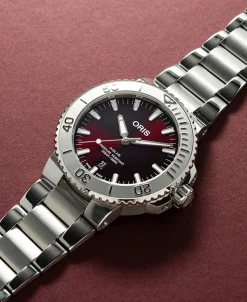 ORIS Aquis Date Relief Rojo Acero 41,50 mm | 01 733 7766 4158-07 8 22 05PEB