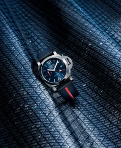 Panerai Luminor Luna Rossa GMT Automático Azul Acero 40 mm | PAM01404