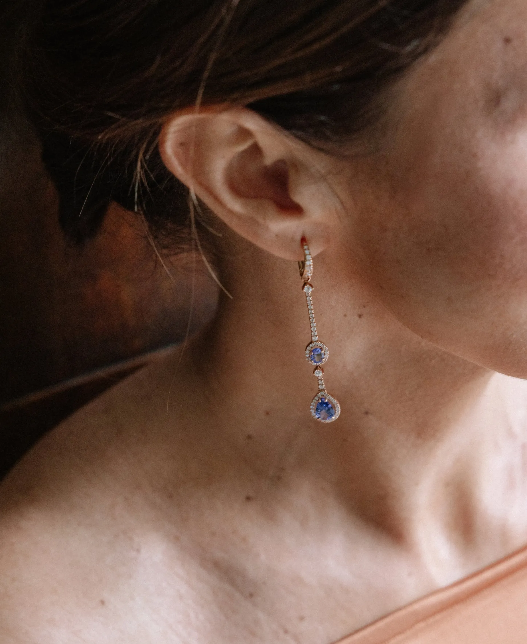 Pendientes Largos con Diamantes y Tanzanitas 2,80 cts en Oro Rosa