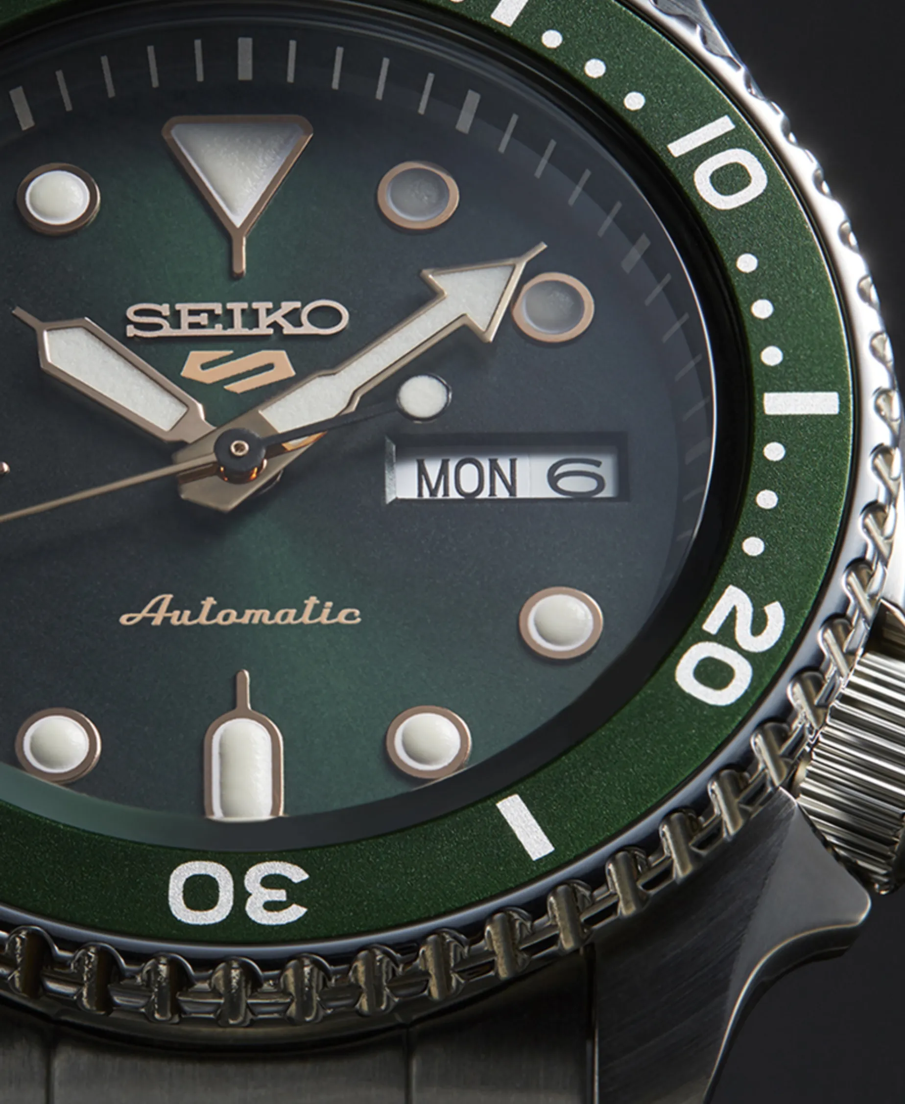 Seiko 5 Sports SKX Series Automático Verde Acero 42,5 mm | SRPD63K1