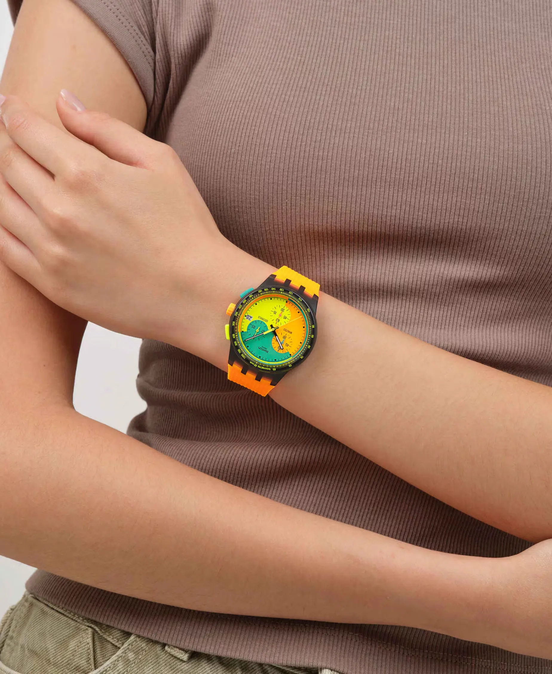 Swatch Neon Signal Flag 42 mm | SUSB422
